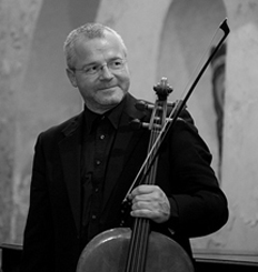 bildArtist photo of Pfaender, Michael - Violoncello