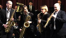 bildArtist photo of clair-obscur - Saxofon-Quartett
