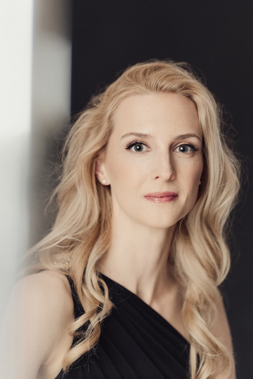 bildArtist photo of Steuerwald, Nora - Mezzosopran