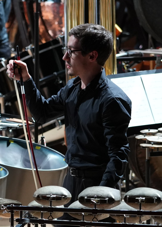 Artist photo of Pierre Tomassi - Schlagzeug