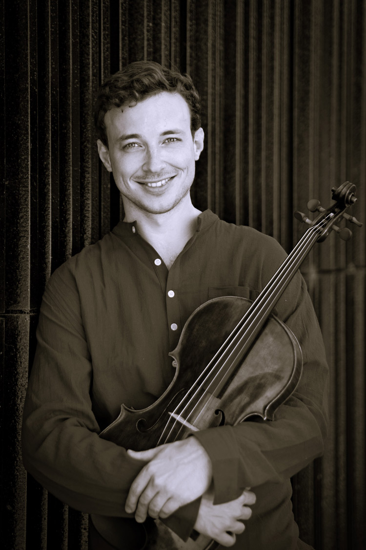 bildArtist photo of Ungureanu, Ionel - Viola