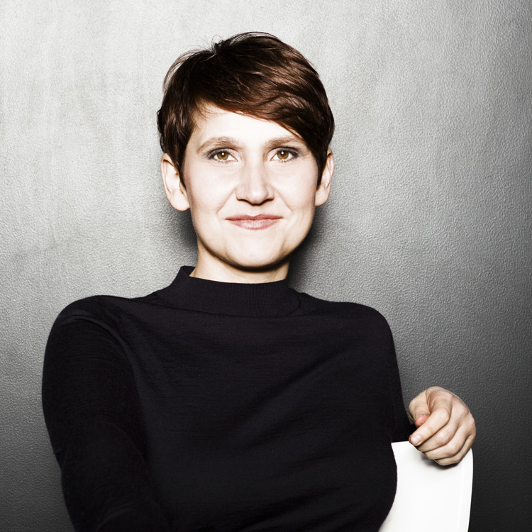 Artist photo of Eva Resch - Sopran