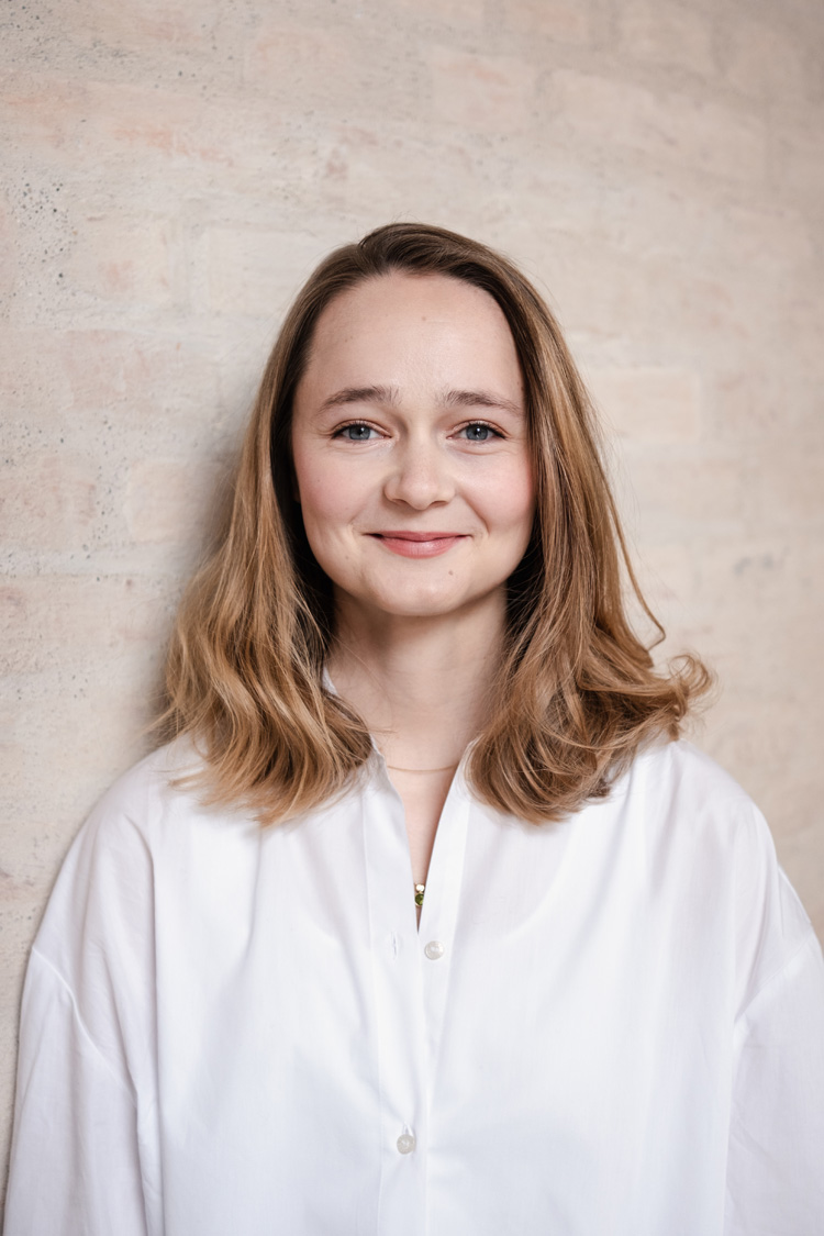 Artist photo of Henrike Legner - Sopran