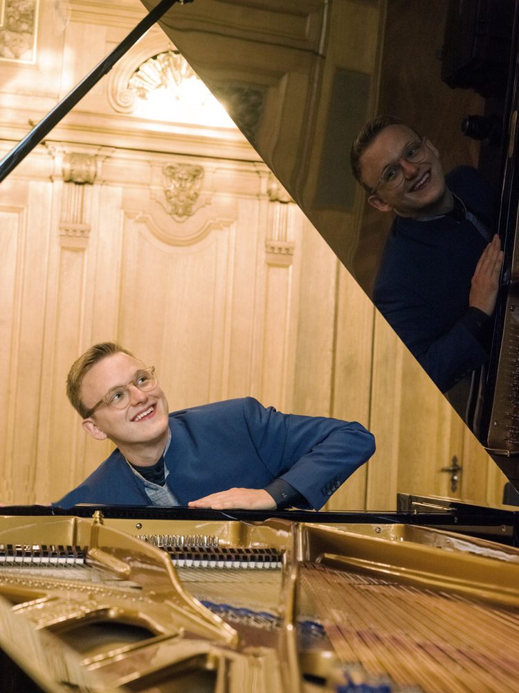 bildArtist photo of Čmejla, Jan - Klavier